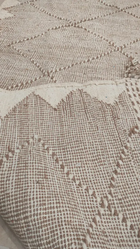 Tapis Traditionnel en Laine Fait Main 1.30 x 2.10